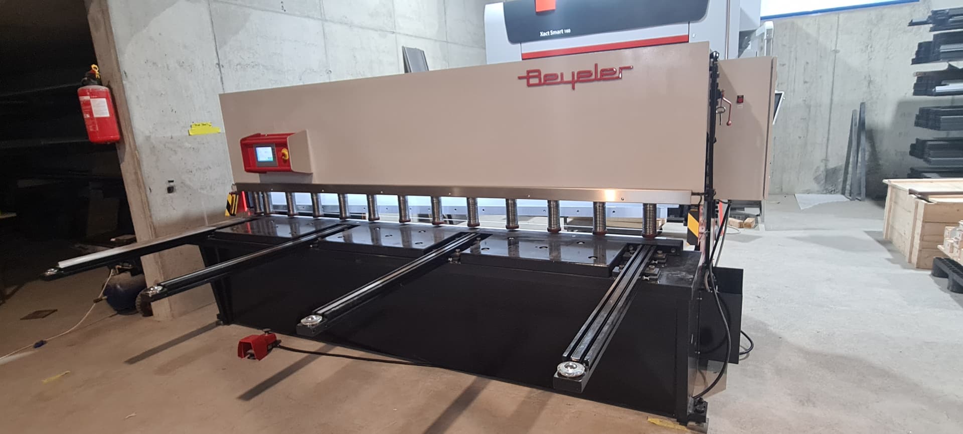 Cisaille installée dans un atelier client